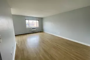 8635 W Foster Ave, Chicago, IL 60656 - Photo 2