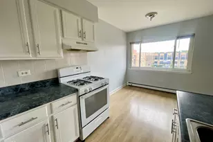 8635 W Foster Ave, Chicago, IL 60656 - Photo 6