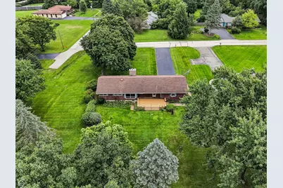 24422 W Cherokee Trail, Grayslake, IL 60030 - Photo 4