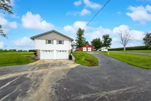 8958 Il Hwy 82, Cambridge, IL 61238 - Photo 4