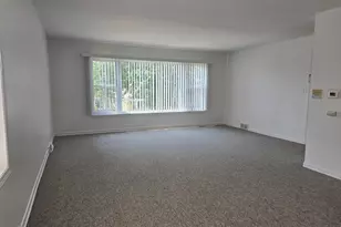 6039 N Artesian Ave, Chicago, IL 60659 - Photo 4
