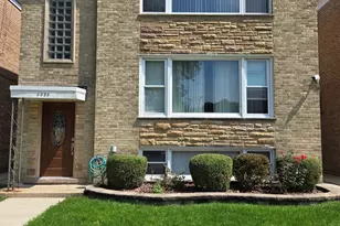6039 N Artesian Ave, Chicago, IL 60659 - Photo 2
