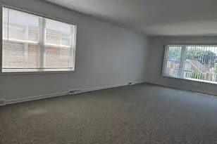 6039 N Artesian Ave, Chicago, IL 60659 - Photo 8