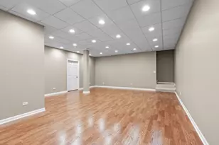 322 Montabello, Bloomingdale, IL 60108 - Photo 28