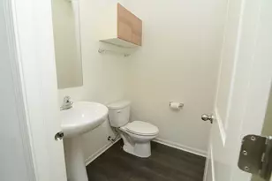 2204 Venture Dr, Schaumburg, IL 60173 - Photo 10
