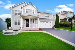 3307 Wanskuck St, Elgin, IL 60124 - Photo 2