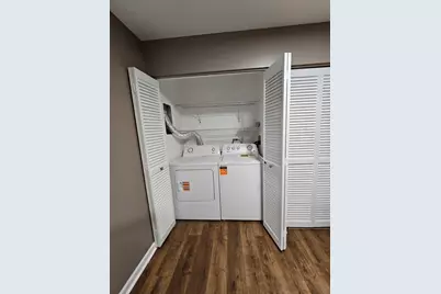 7256 N Rogers Avenue, Chicago, IL 60645 - Photo 14