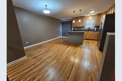 7256 N Rogers Avenue, Chicago, IL 60645 - Photo 4