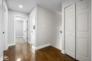 8445 S Luella Ave, Chicago, IL 60617 - Photo 16