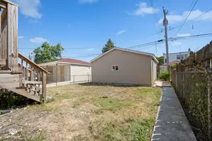 8445 S Luella Ave, Chicago, IL 60617 - Photo 30