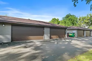 2352 South St, Elgin, IL 60123 - Photo 16