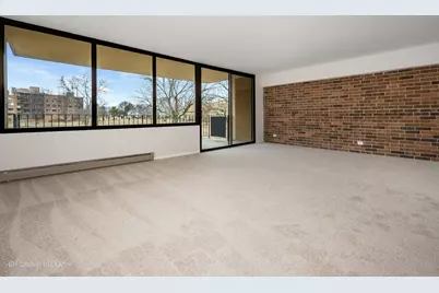 101 Bar Harbour Road #2M, Schaumburg, IL 60193 - Photo 2
