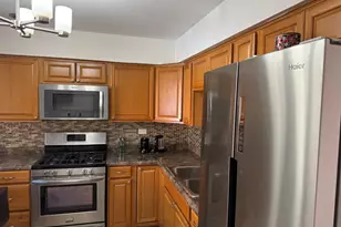 20 N Albert St, Mount Prospect, IL 60056 - Photo 6