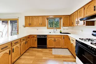 7533 Wilton Rd, Darien, IL 60561 - Photo 12