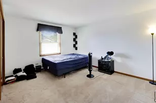 7533 Wilton Rd, Darien, IL 60561 - Photo 22