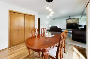 7533 Wilton Rd, Darien, IL 60561 - Photo 10