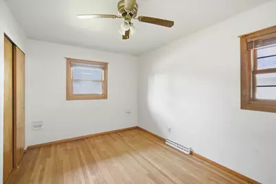 2304 Plum Street, Peru, IL 61354 - Photo 16