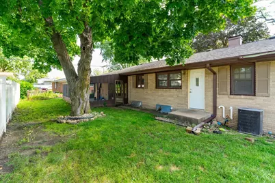 2304 Plum Street, Peru, IL 61354 - Photo 4
