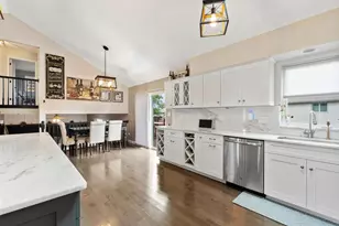 750 Bluestone Bay Dr, New Lenox, IL 60451 - Photo 4