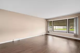 5032 Michigan Ave, Schiller Park, IL 60176 - Photo 6