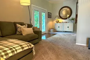 1026 W Douglas St, Freeport, IL 61032 - Photo 10