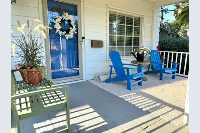 1026 W Douglas Street, Freeport, IL 61032 - Photo 2