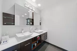 10S230 Grant St, Burr Ridge, IL 60527 - Photo 16