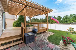 2030 Escalade Rd, Bloomington, IL 61705 - Photo 42