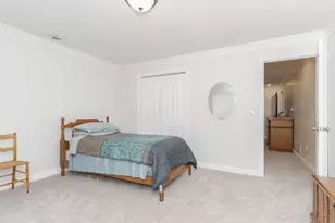 2030 Escalade Rd, Bloomington, IL 61705 - Photo 40