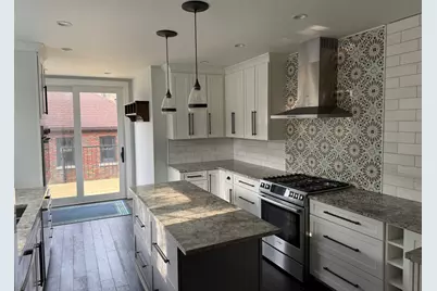 7137 N Francisco Avenue, Chicago, IL 60645 - Photo 10
