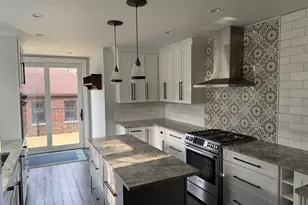 7137 N Francisco Ave, Chicago, IL 60645 - Photo 10