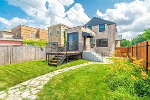 7137 N Francisco Ave, Chicago, IL 60645 - Photo 6