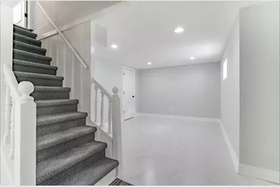 7137 N Francisco Avenue, Chicago, IL 60645 - Photo 26