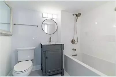 7137 N Francisco Avenue, Chicago, IL 60645 - Photo 14