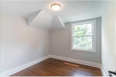 7137 N Francisco Avenue, Chicago, IL 60645 - Photo 22