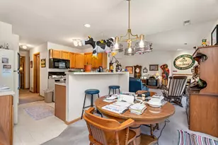 340 Loyola Dr, Elgin, IL 60123 - Photo 8