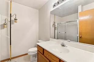 340 Loyola Dr, Elgin, IL 60123 - Photo 24