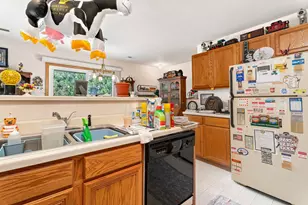 340 Loyola Dr, Elgin, IL 60123 - Photo 18