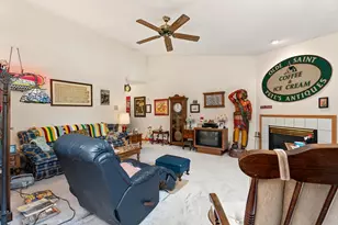 340 Loyola Dr, Elgin, IL 60123 - Photo 4