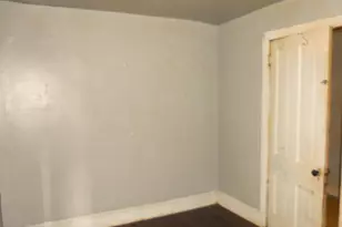 219 W 118th St, Chicago, IL 60628 - Photo 8