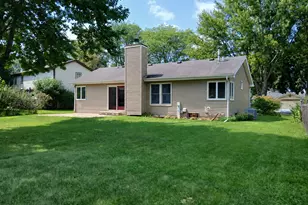 1010 Fox Run Ln, Algonquin, IL 60102 - Photo 32