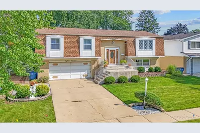 1814 W Catalpa Lane, Mount Prospect, IL 60056 - Photo 2