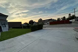 801 S 16th Ave, Maywood, IL 60153 - Photo 28