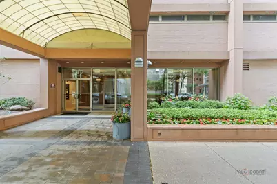 247 E Chestnut Street #1804, Chicago, IL 60611 - Photo 2