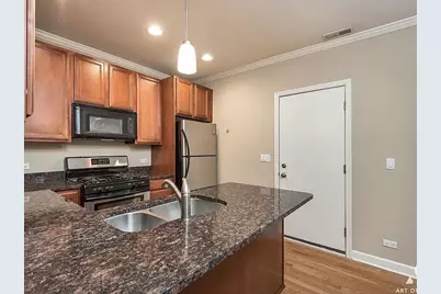 3709 N Kenneth Avenue #117, Chicago, IL 60641 - Photo 6