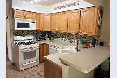 1349 Queensgreen Circle, Naperville, IL 60563 - Photo 8