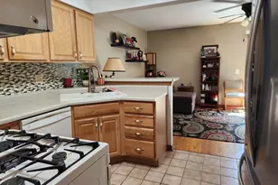 1349 Queensgreen Cir, Naperville, IL 60563 - Photo 10