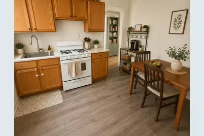 4860 W Byron Street #2E, Chicago, IL 60641 - Photo 4