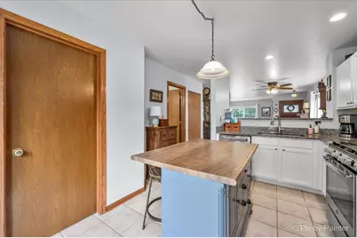 750 S Aldridge Lane, Round Lake, IL 60073 - Photo 12
