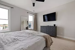 2811 N Bell Ave, Chicago, IL 60618 - Photo 22